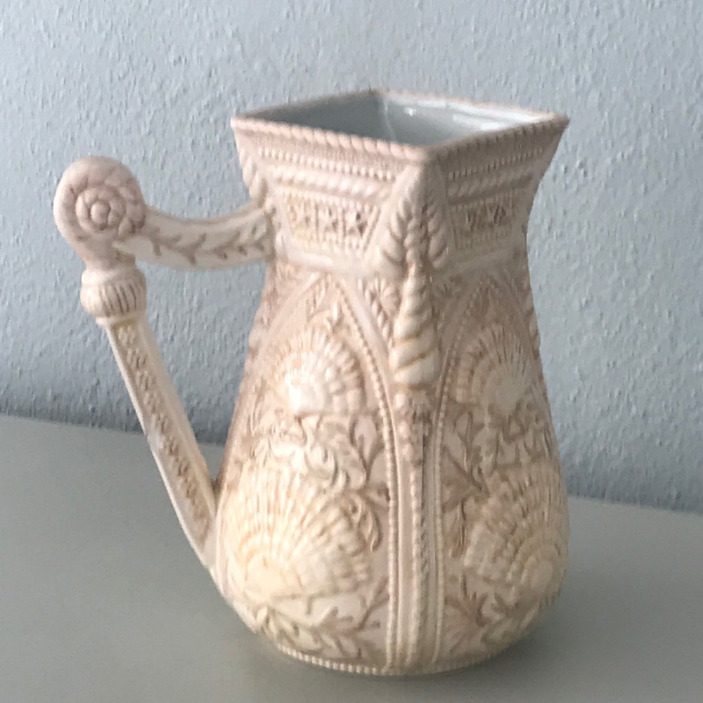 Anne Cullen seashell patterned jug